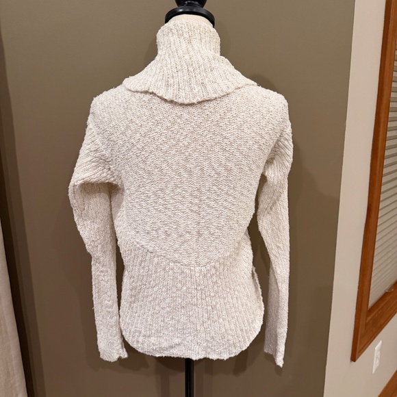 White House Black Market Cream with gold accent thread cardigan sweater, Size L - Picture 3 of 10